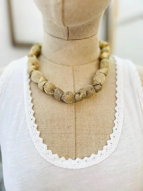 Collar  Bolas Malla