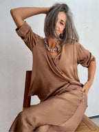 Blusa Satinada Camel