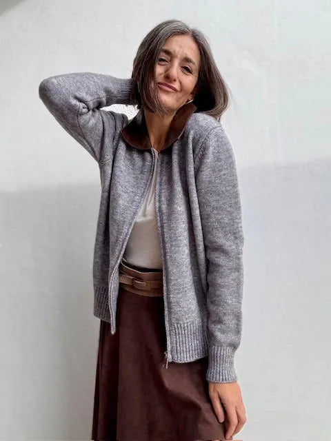 Chaqueta Gris Cuello Efecto piel