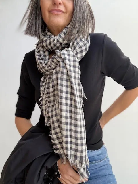 Fular Cuadros Gris