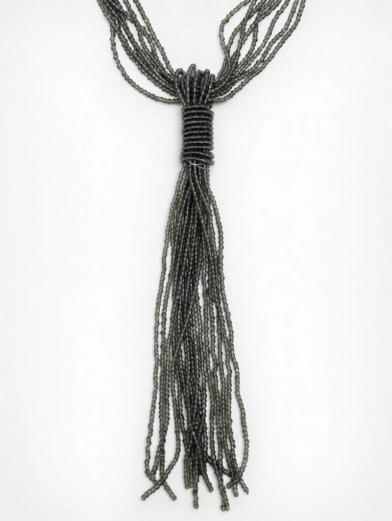 Collar Alondra Gris