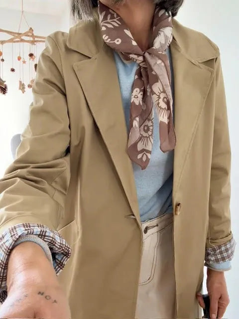Gabardina Camel con Forro de Cuadros