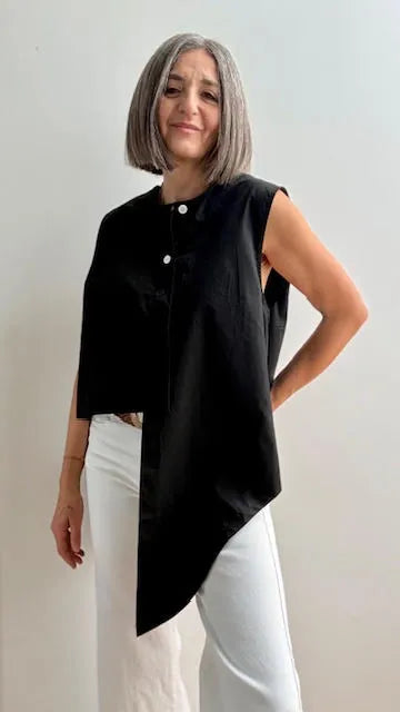 Camisa Sin Mangas Asimétrica Negro
