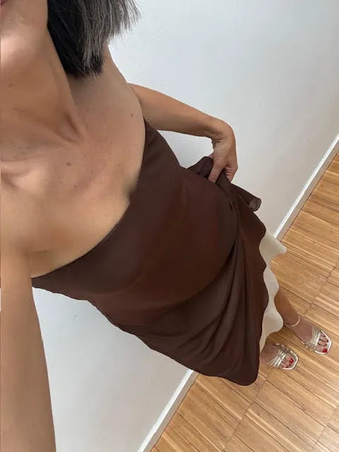 Vestido Asimétrico de Gasa Choco