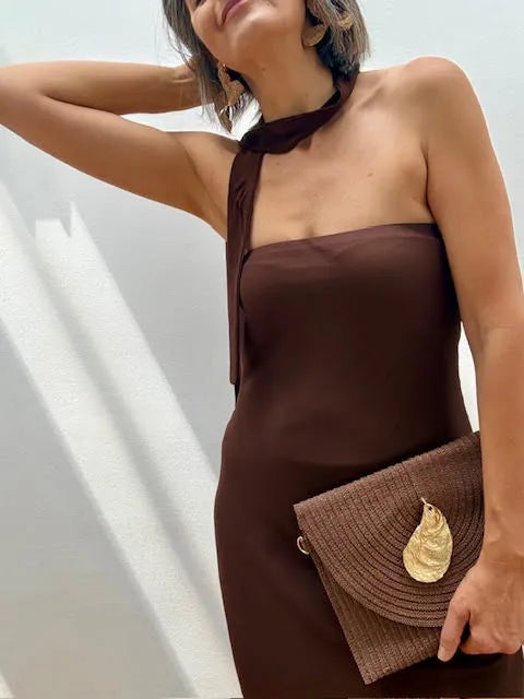 Bolso Cartera Tejido con Adorno Dorado Mate Marrón