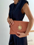 Bolso Cartera Tejido con Adorno Dorado Mate Caldera