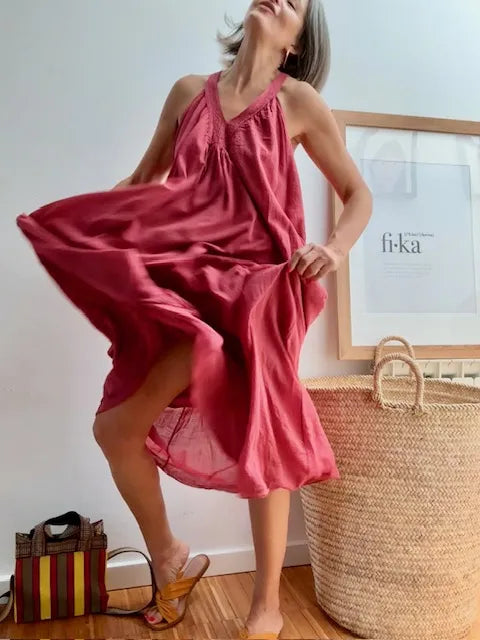 Vestido Midi con Espalda Cruzada