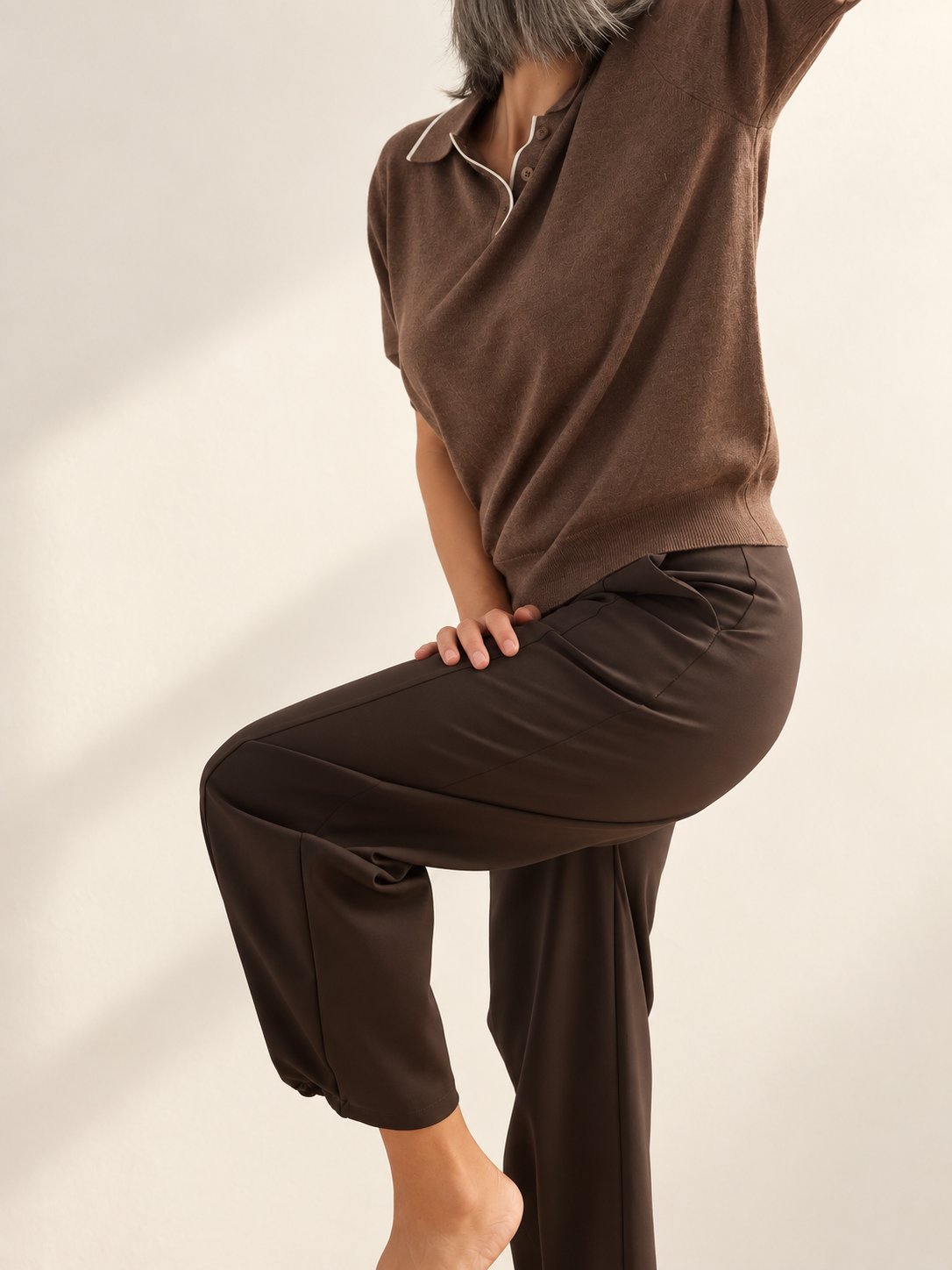 Pantalón Bajo Botón Marrón