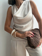 Top Satinado con Escote Drapeado Beige